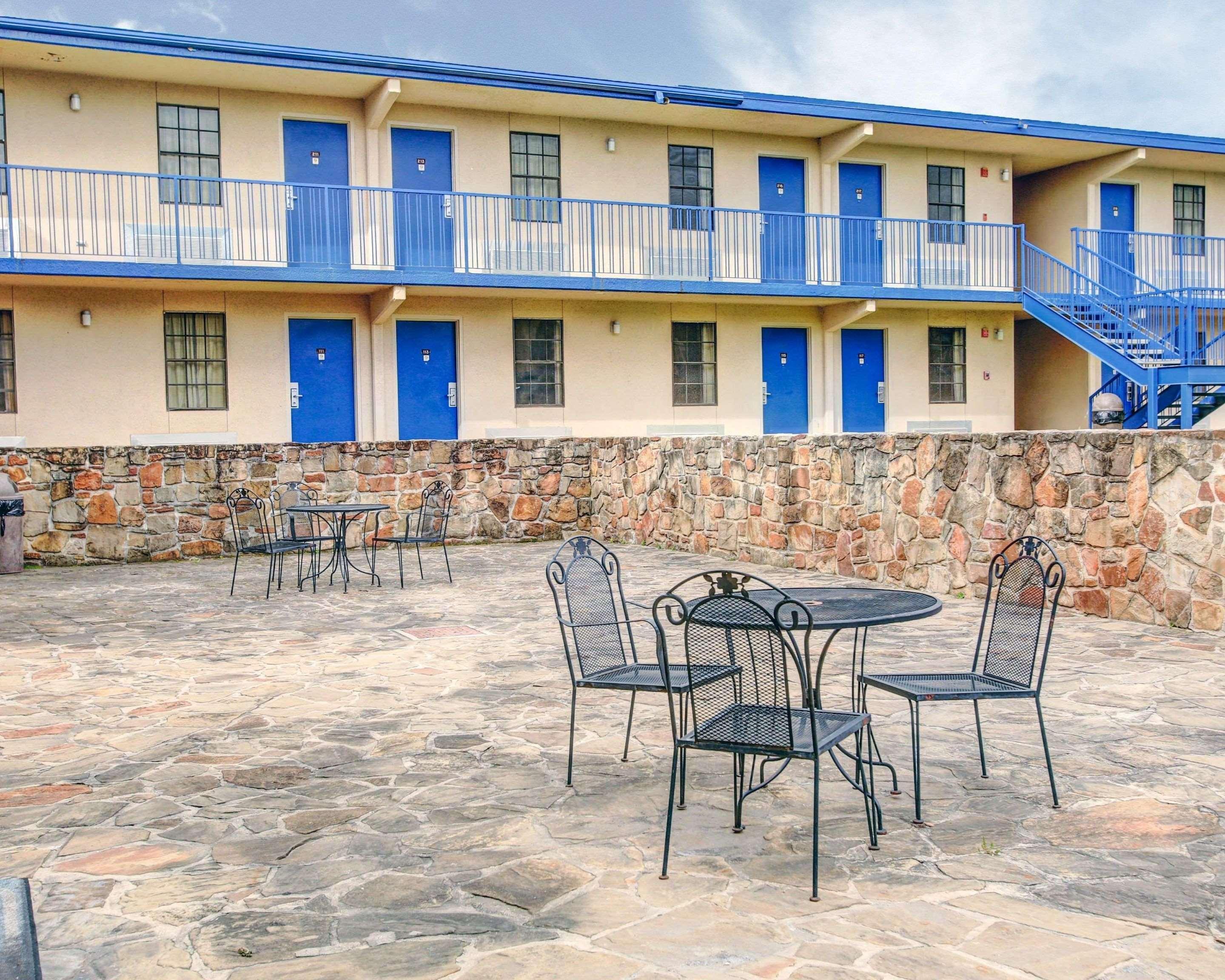 Rodeway Inn New Braunfels Exterior foto