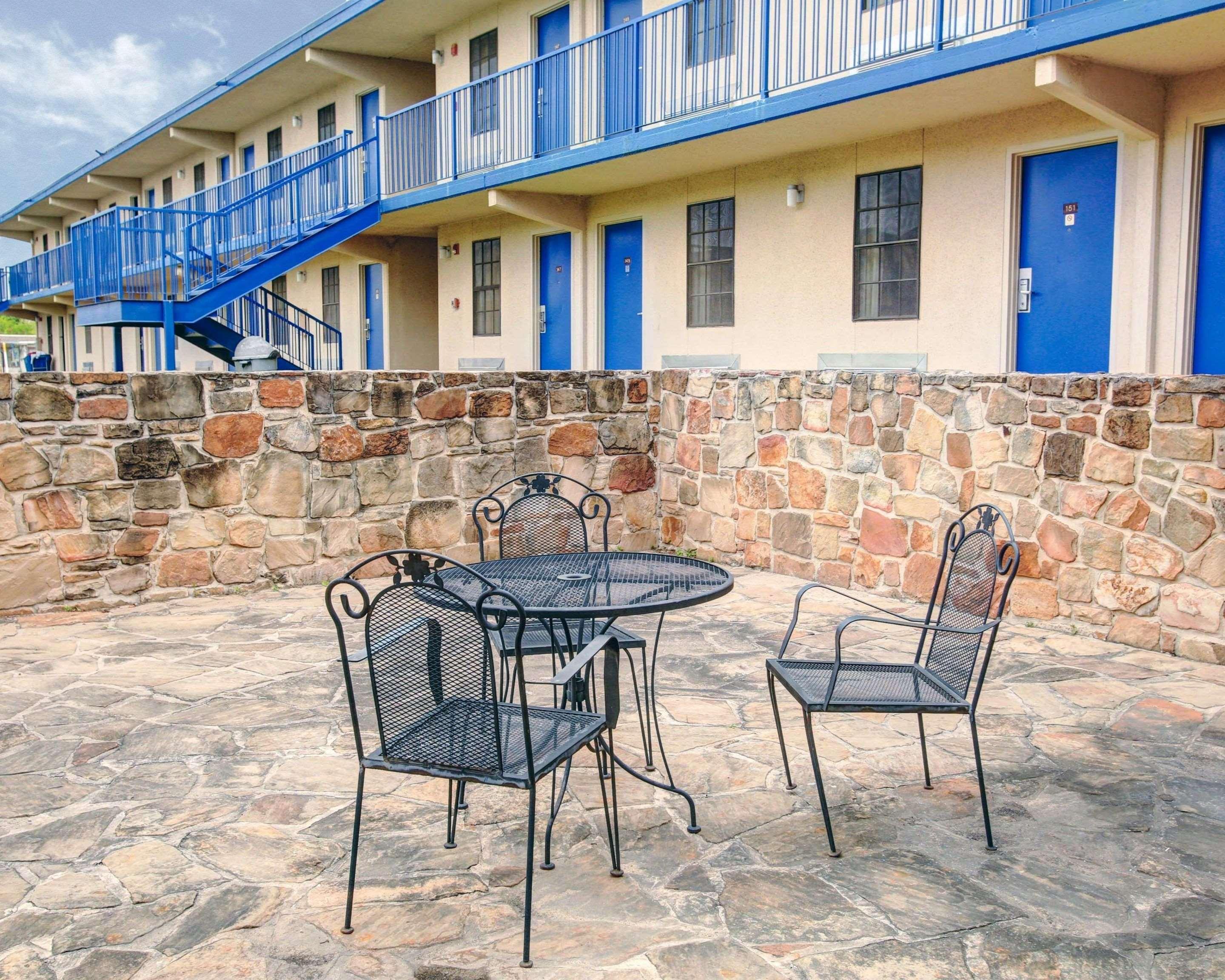 Rodeway Inn New Braunfels Exterior foto